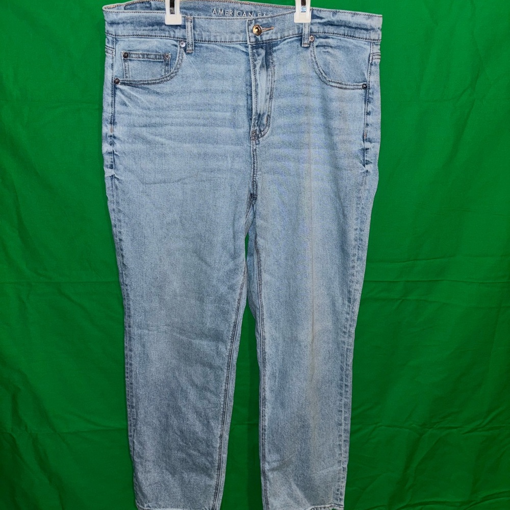 American Eagle Outfitters Light Blue Boyfriend Jeans